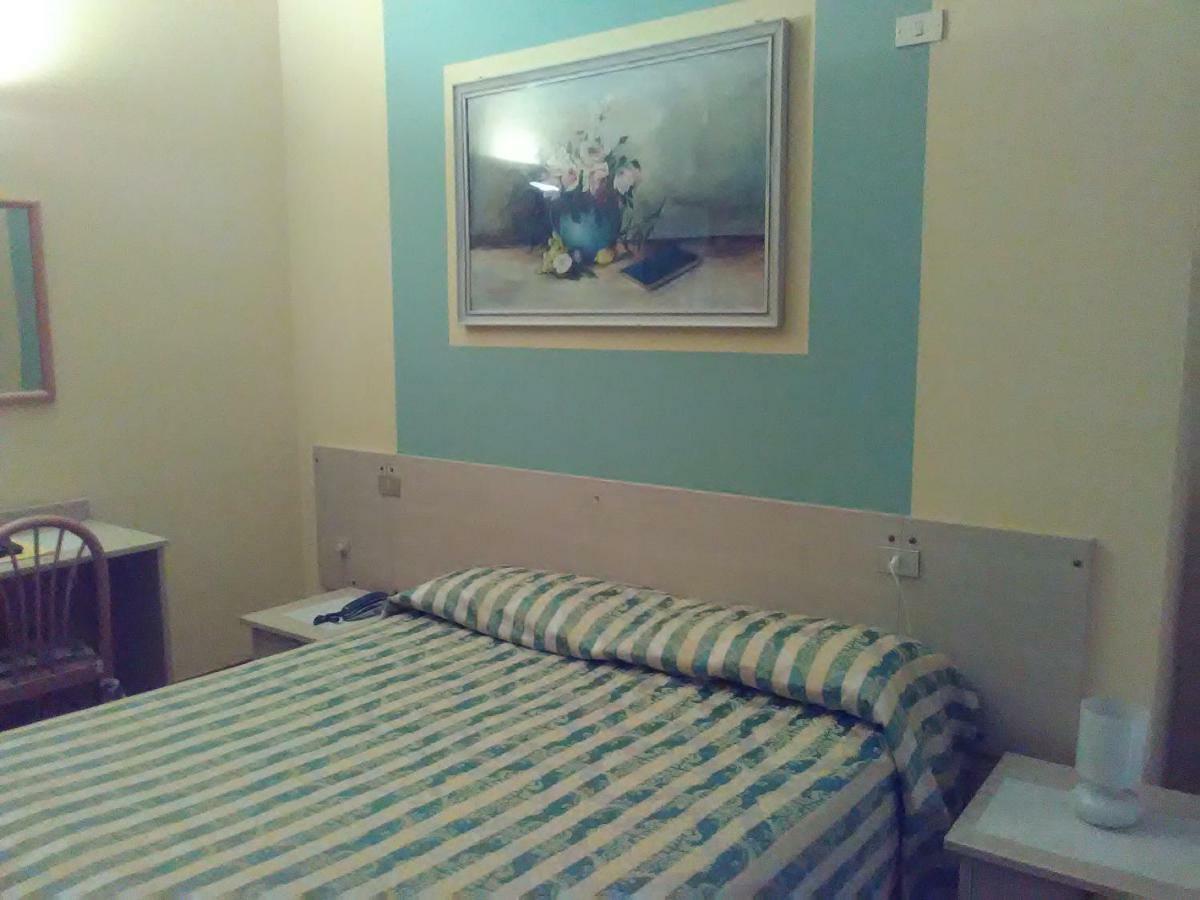 Hotel Cristallo Peschiera del Garda Ngoại thất bức ảnh